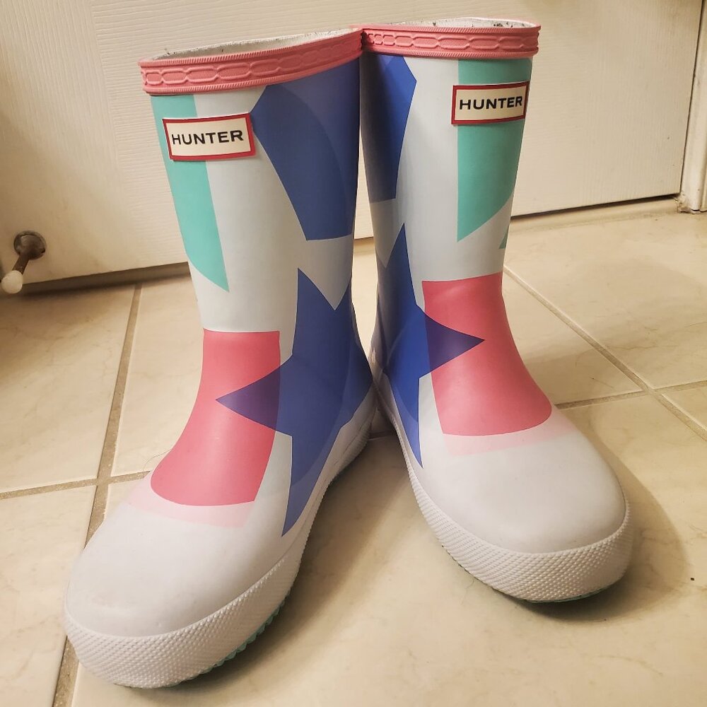 Used. Kids Hunter Rain Boots